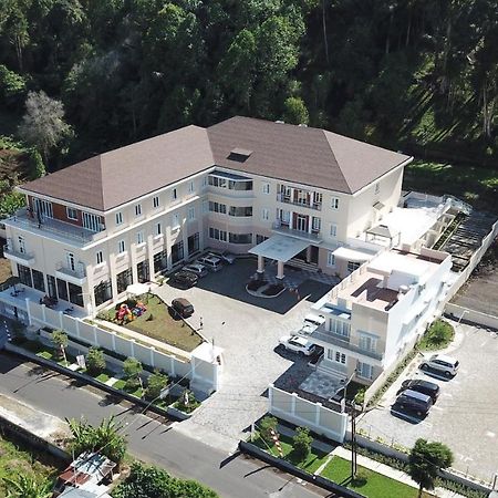 Hotel Villa Emitta Tomohon 外观 照片
