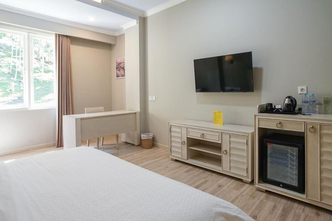 Hotel Villa Emitta Tomohon 外观 照片