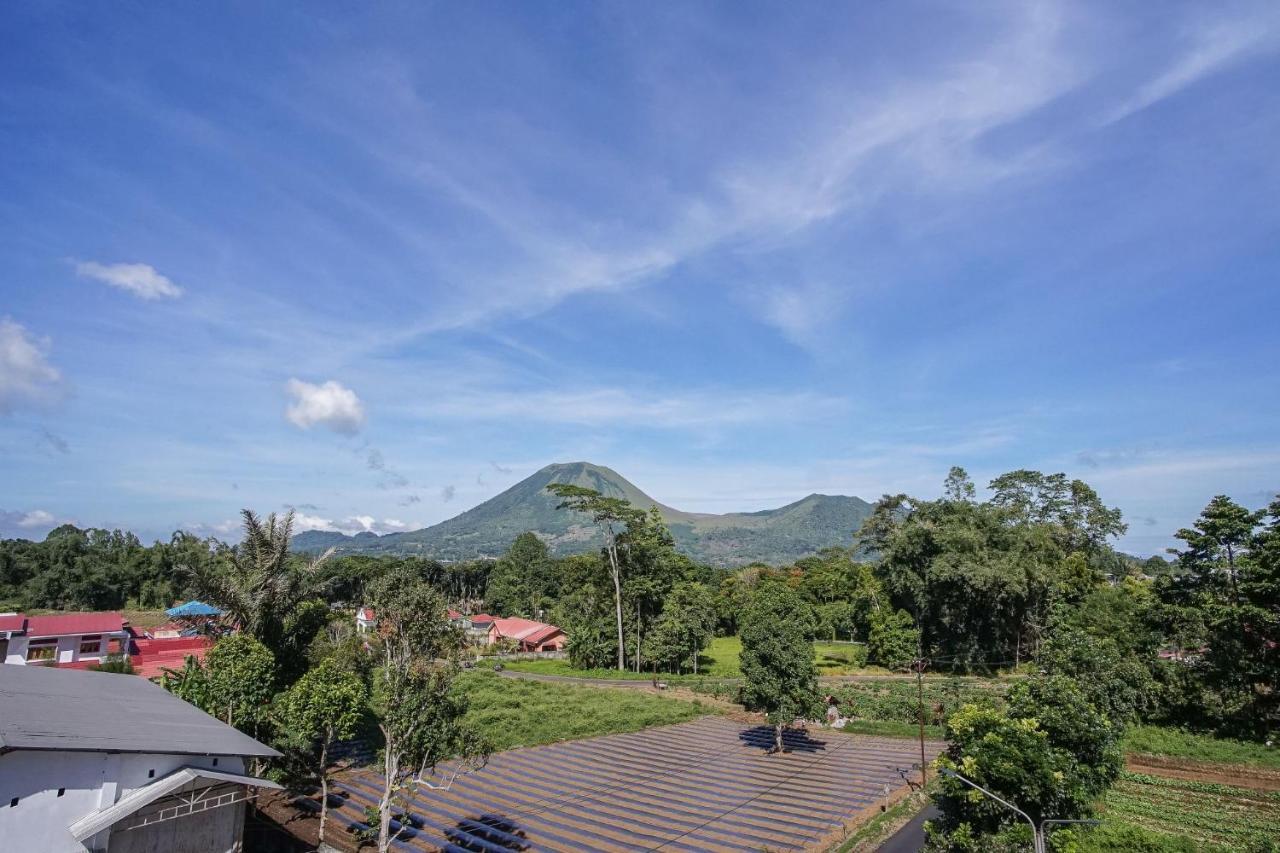 Hotel Villa Emitta Tomohon 外观 照片