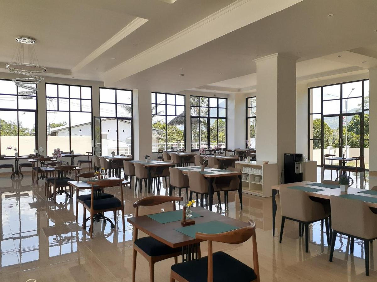 Hotel Villa Emitta Tomohon 外观 照片
